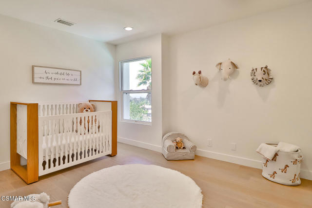 3327 Olivegrove Place, Thousand Oaks CA: https://media.crmls.org/mediaz/2f61cfaf-cad9-48b6-a010-9dba77f3b6d2.jpg