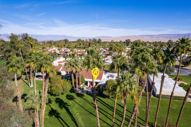 34955 Mission Hills Drive, Rancho Mirage CA: https://media.crmls.org/mediaz/2f61d8ac-0e03-4d38-8d93-8b083077aa43.jpg