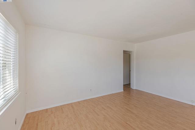 2056 Elm St, Livermore CA: https://media.crmls.org/mediaz/2f61e0f0-fe8d-418b-906e-04e1a157281e.jpg