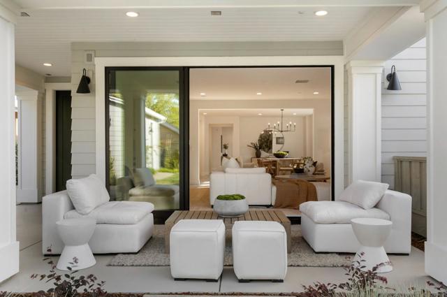 163 Iris Street, Redwood City CA: https://media.crmls.org/mediaz/2f623032-3e90-4705-91d1-09130f919ed2.jpg