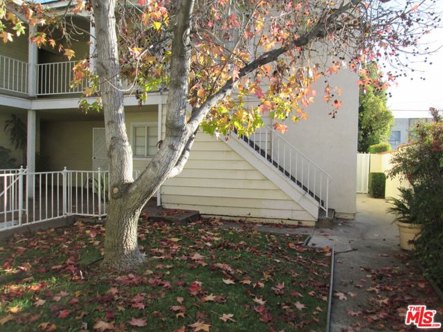 519 Raleigh Street, E photo 8