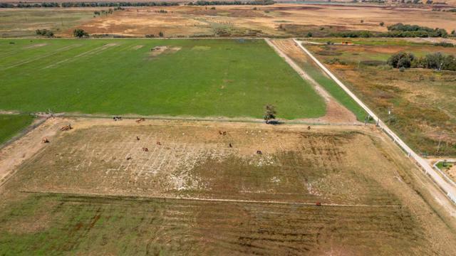 8440 Lovers Lane, Hollister CA: https://media.crmls.org/mediaz/2f638bd6-1859-4800-b098-4d1a1ca5ee2b.jpg