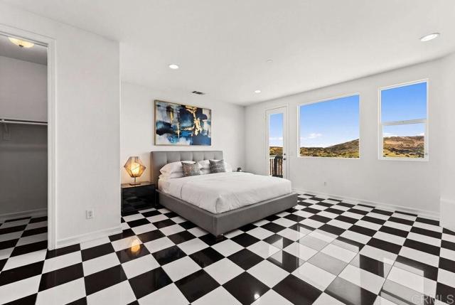 Detail Gallery Image 22 of 44 For 1004 Red Granite Rd, Chula Vista,  CA 91913 - 5 Beds | 4/1 Baths