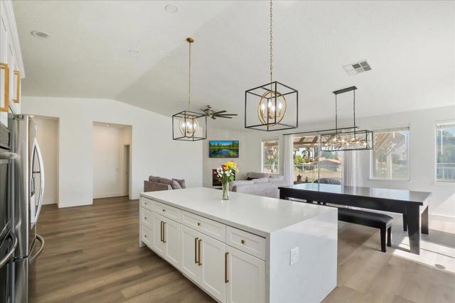 82210 Vandenberg Drive, Indio CA: https://media.crmls.org/mediaz/2f649f9c-e7e9-4c20-8da5-f2df36116132.jpg