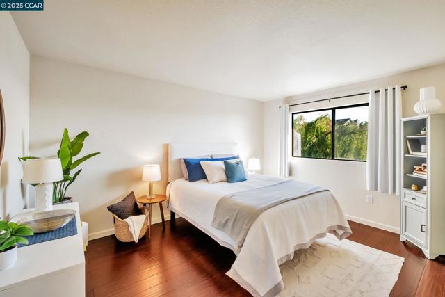 154 Turnberry Way, Vallejo CA: https://media.crmls.org/mediaz/2f64ce9c-70e9-466a-8618-3f0e63832038.jpg