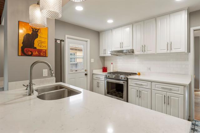 1464 Machado Street, Oceanside CA: https://media.crmls.org/mediaz/2f671d9b-9135-46b7-bff0-2697e7a936b8.jpg