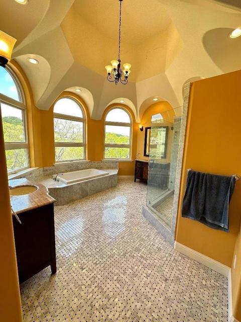 734 Bridle Ridge Court, Fairfield CA: https://media.crmls.org/mediaz/2f67264e-01e4-4f96-b53b-1afe8edb9e33.jpg