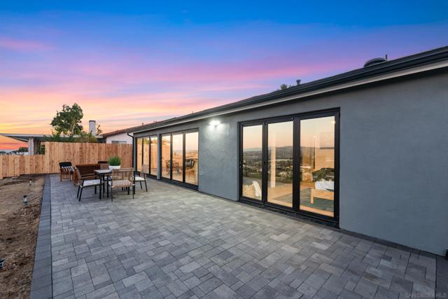 Image 43 of 46 For 4505 La Cuenta Dr