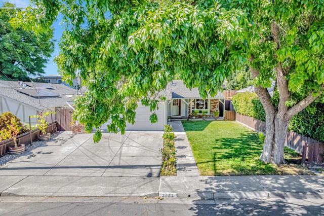 3685 Howe Court, Fremont CA: https://media.crmls.org/mediaz/2f67adef-b8f2-47ff-929b-bc4ef615be2c.jpg