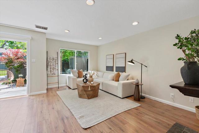 4618 Japonica Way, San Jose CA: https://media.crmls.org/mediaz/2f68155d-4106-4514-bf18-3161257ae1b0.jpg