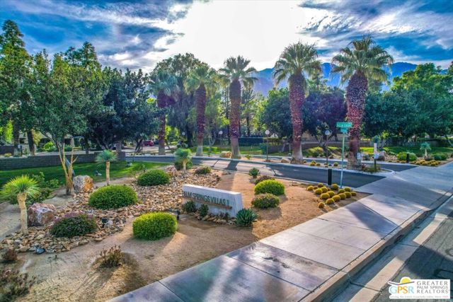 2860 N Los Felices Road, Palm Springs CA: https://media.crmls.org/mediaz/2f68f9ef-678e-410b-a0b2-0ceebbaa08ce.jpg