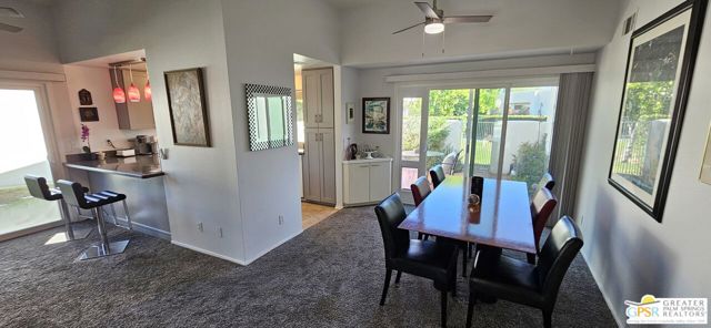 5920 Paradise Plaza, Palm Springs CA: https://media.crmls.org/mediaz/2f699a44-3a79-4a42-81ef-2334c38731a3.jpg