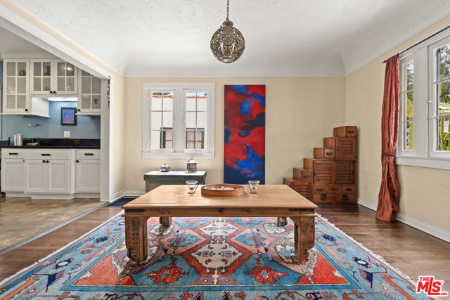 955 W Avenue 37, Los Angeles CA: https://media.crmls.org/mediaz/2f6a2779-de87-4eda-aba9-282d069f4cd2.jpg