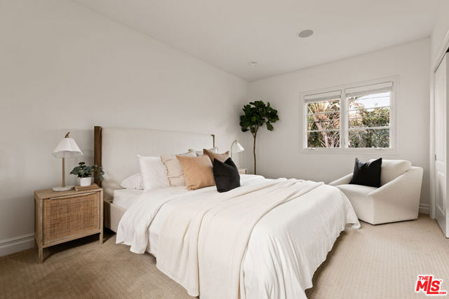 7320 Trask Avenue, Playa del Rey CA: https://media.crmls.org/mediaz/2f6bc939-5f65-4040-81c2-540d1da3e37e.jpg