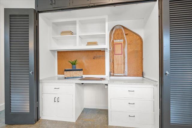 952 Fairfield Avenue, Santa Clara CA: https://media.crmls.org/mediaz/2f6bd1f2-e11b-4e6c-a402-196f9a6e27d9.jpg