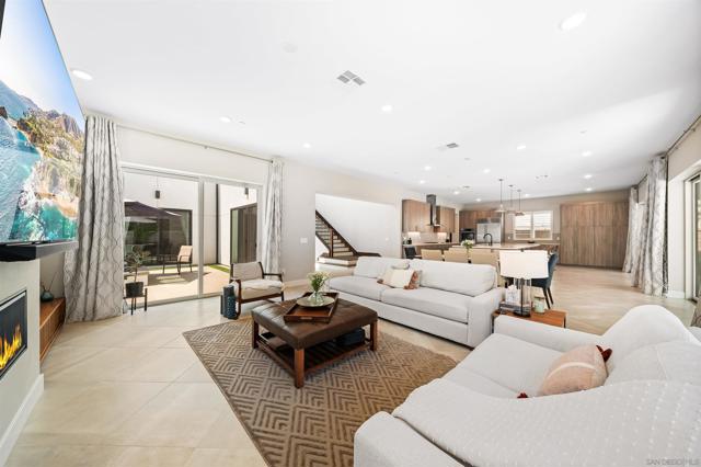 5347 Morning Sage Way, San Diego CA: https://media.crmls.org/mediaz/2f6c309a-f517-4672-a7e8-c98758b8e8c3.jpg
