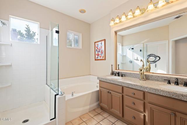 Detail Gallery Image 18 of 29 For 214 Camino Toluca, Camarillo,  CA 93010 - 3 Beds | 2/1 Baths