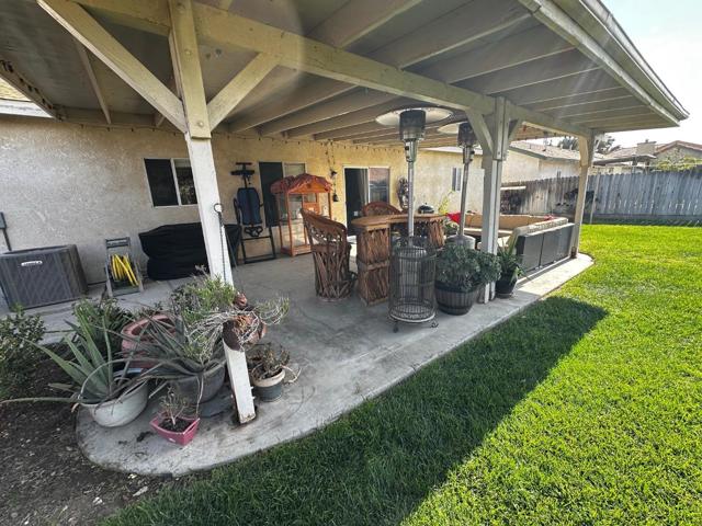 831 El Pinal Lane, Los Banos CA: https://media.crmls.org/mediaz/2f6dab87-2f05-4430-a1bb-eb7cab80e151.jpg