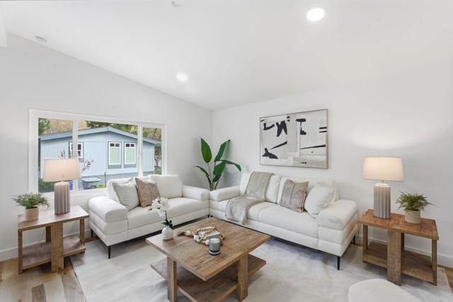 Detail Gallery Image 5 of 45 For 8975 Lawrence Welk Dr #446,  Escondido,  CA 92026 - 2 Beds | 2 Baths