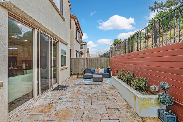 Image 20 of 55 For 382 Crestview Cir