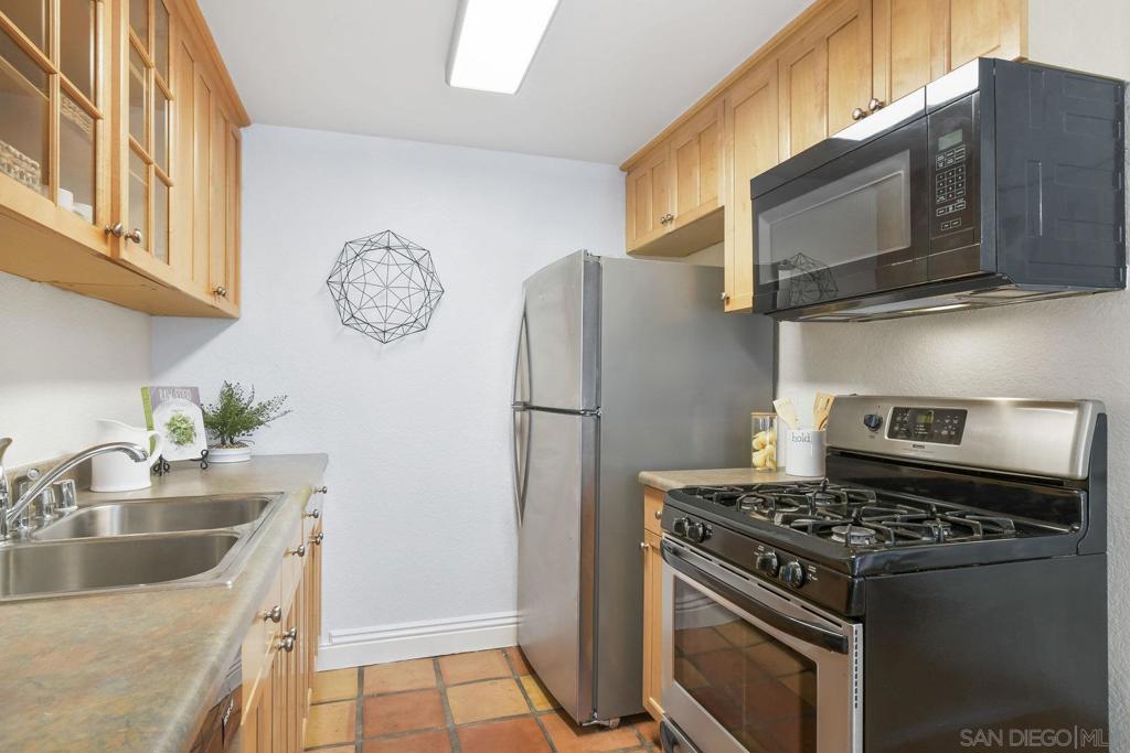 MLS #250035051SD image #10