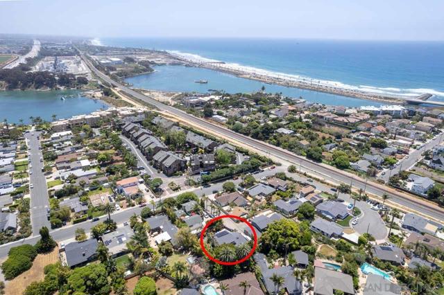 460 Chinquapin Ave., Carlsbad CA: https://media.crmls.org/mediaz/2f701937-948f-41f9-b65b-0c36bcd56486.jpg