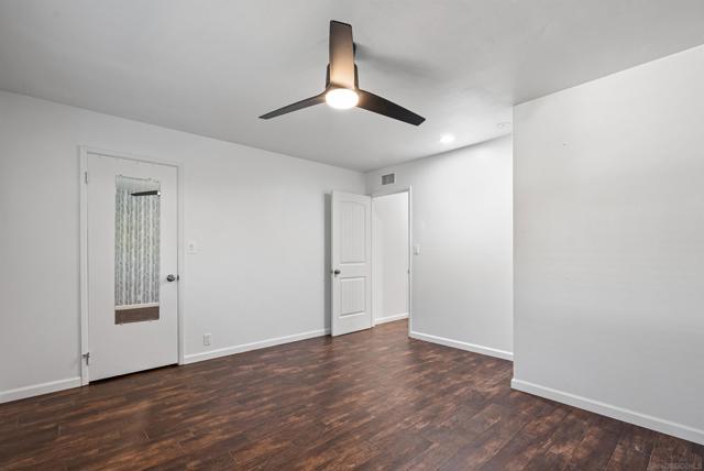 4201 Avenida Gregory, Spring Valley CA: https://media.crmls.org/mediaz/2f703374-cf24-4c72-bd97-33aeb510a490.jpg