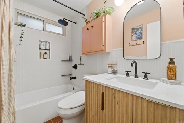 Detail Gallery Image 15 of 39 For 102 Magdalena Dr, Oceanside,  CA 92057 - 2 Beds | 1 Baths