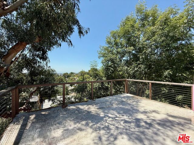 1966 Vestal Avenue, Los Angeles CA: https://media.crmls.org/mediaz/2f72093c-fd7f-4eb8-8133-eebe5925288a.jpg