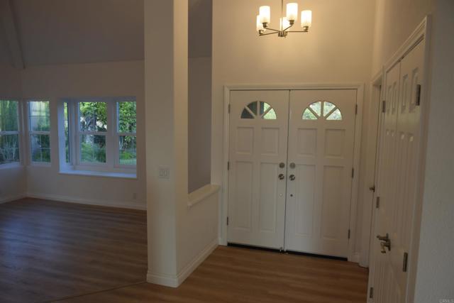 1518 Bella Vista, Encinitas CA: https://media.crmls.org/mediaz/2f72a1ba-1ec9-4dae-9498-f63c62bc5dae.jpg