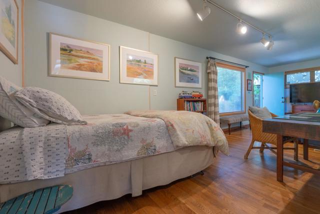 4355 Opal Cliff Drive, Santa Cruz CA: https://media.crmls.org/mediaz/2f72f265-2a78-48e0-a081-2f24d0d79800.jpg