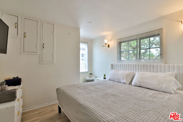3110 Highland Avenue, Santa Monica CA: https://media.crmls.org/mediaz/2f730a13-ea32-4102-8168-0c025e2f7b86.jpg