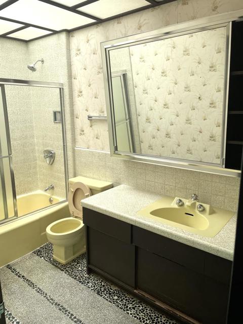 1245 Chula Vista Drive, Belmont CA: https://media.crmls.org/mediaz/2f735924-edb1-4f28-907f-14556db17584.jpg