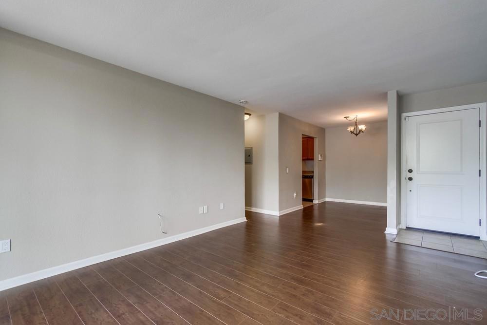 MLS #250039547SD image #10