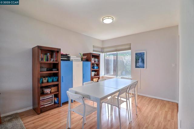 1728 Peachwillow St, Pittsburg CA: https://media.crmls.org/mediaz/2f740c33-08f1-498f-aa31-d60aef7f7e00.jpg