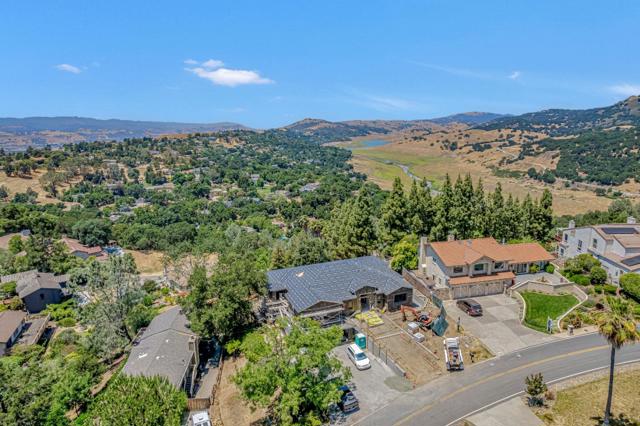 15860 Jackson Oaks Drive, Morgan Hill CA: https://media.crmls.org/mediaz/2f742ee1-223c-43aa-bf43-ad06b46011fe.jpg
