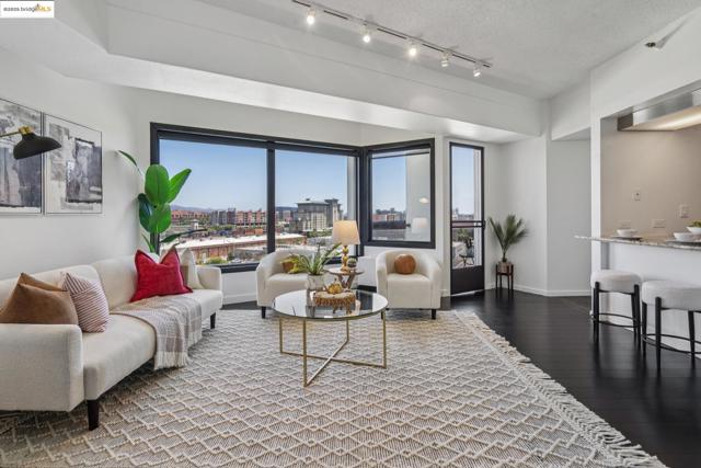 6363 Christie Ave, Emeryville CA: https://media.crmls.org/mediaz/2f7498b9-4d76-4c98-b518-75a6db79d631.jpg