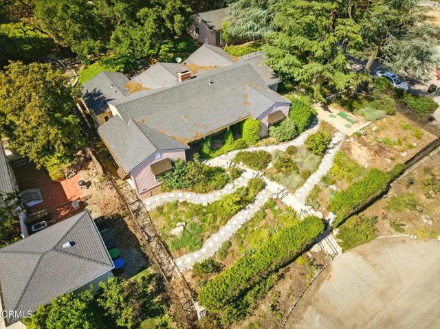 1313 E Palm Street, Altadena CA: https://media.crmls.org/mediaz/2f74cc8e-0dd1-4afc-a313-c03d68098bc8.jpg