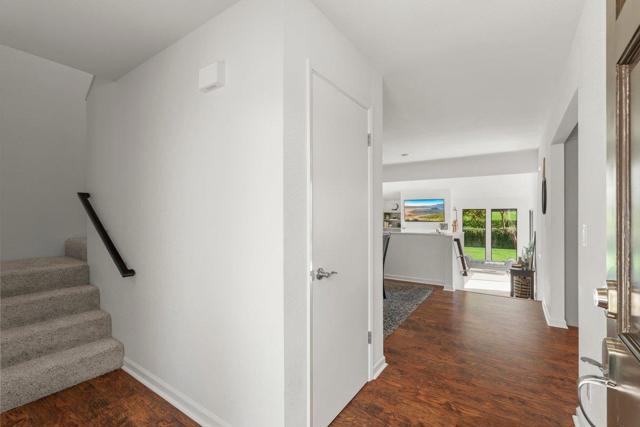 280 Joes Lane, Hollister CA: https://media.crmls.org/mediaz/2f75e48a-9b3c-411e-82e0-2739cf3761c4.jpg