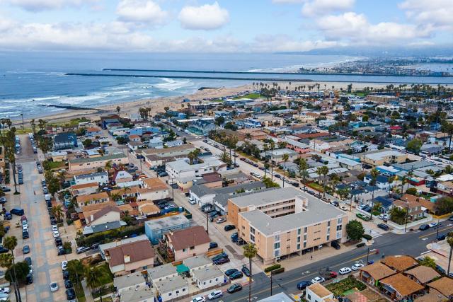 5015 Cape May Ave, San Diego CA: https://media.crmls.org/mediaz/2f76e0ba-0ddf-4e2f-a4ec-6c3339d6b03c.jpg