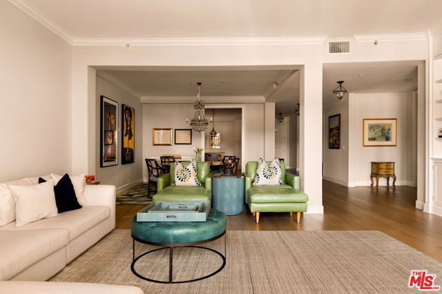 11500 San Vicente Boulevard, 414