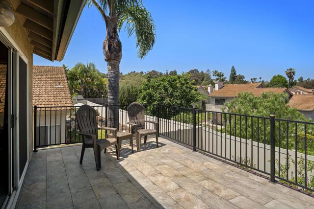 1990 Willowbrook Drive, Oceanside CA: https://media.crmls.org/mediaz/2f78c038-6828-4262-a988-d2f82f51bbc5.jpg