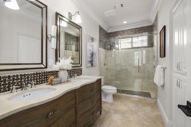 86 Candleston Place, Alamo CA: https://media.crmls.org/mediaz/2f793286-e0e7-4f1a-bd7d-f1f6be48a7ee.jpg