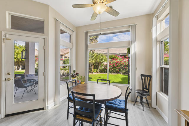 78108 Foxbrook Lane, Palm Desert CA: https://media.crmls.org/mediaz/2f7ac776-be18-4a36-9e77-3fb9ce57f140.jpg