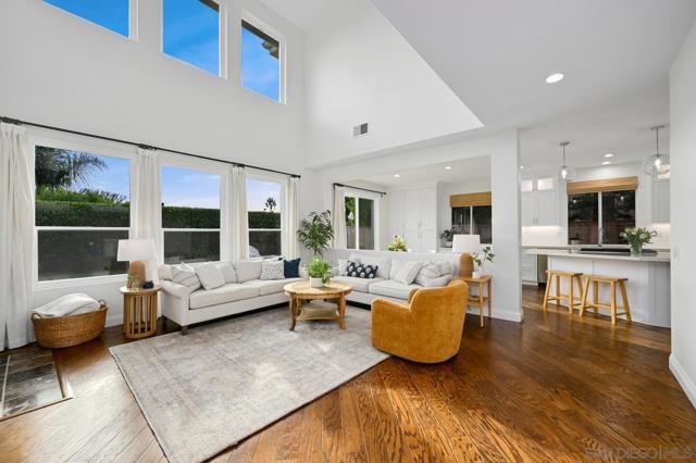 6585 Bluebonnet Dr, Carlsbad CA: https://media.crmls.org/mediaz/2f7cc4ee-d847-4d73-b16e-d629f68655b6.jpg