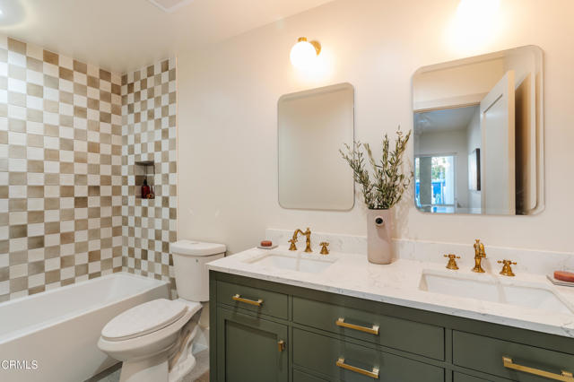 Detail Gallery Image 10 of 17 For 2612 Marathon St #1/4,  Los Angeles,  CA 90026 - 2 Beds | 2 Baths