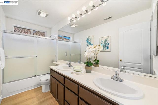 Image 41 of 60 For 368 Riesling Ct