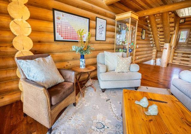 2081 Ponderosa Way, Murphys CA: https://media.crmls.org/mediaz/2f7dd794-5d2e-43e7-be12-8a1de7d934bd.jpg