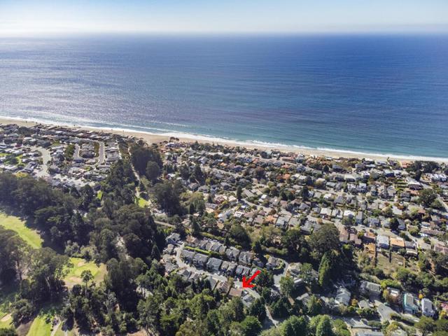 261 Dry Creek Road, Aptos CA: https://media.crmls.org/mediaz/2f7e2741-f579-4f86-9ed9-05aa30a6516c.jpg