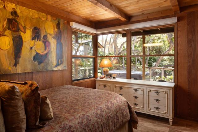 799 Parcel Street, Monterey CA: https://media.crmls.org/mediaz/2f7f8d71-1c41-475c-bdec-146daf51cde7.jpg